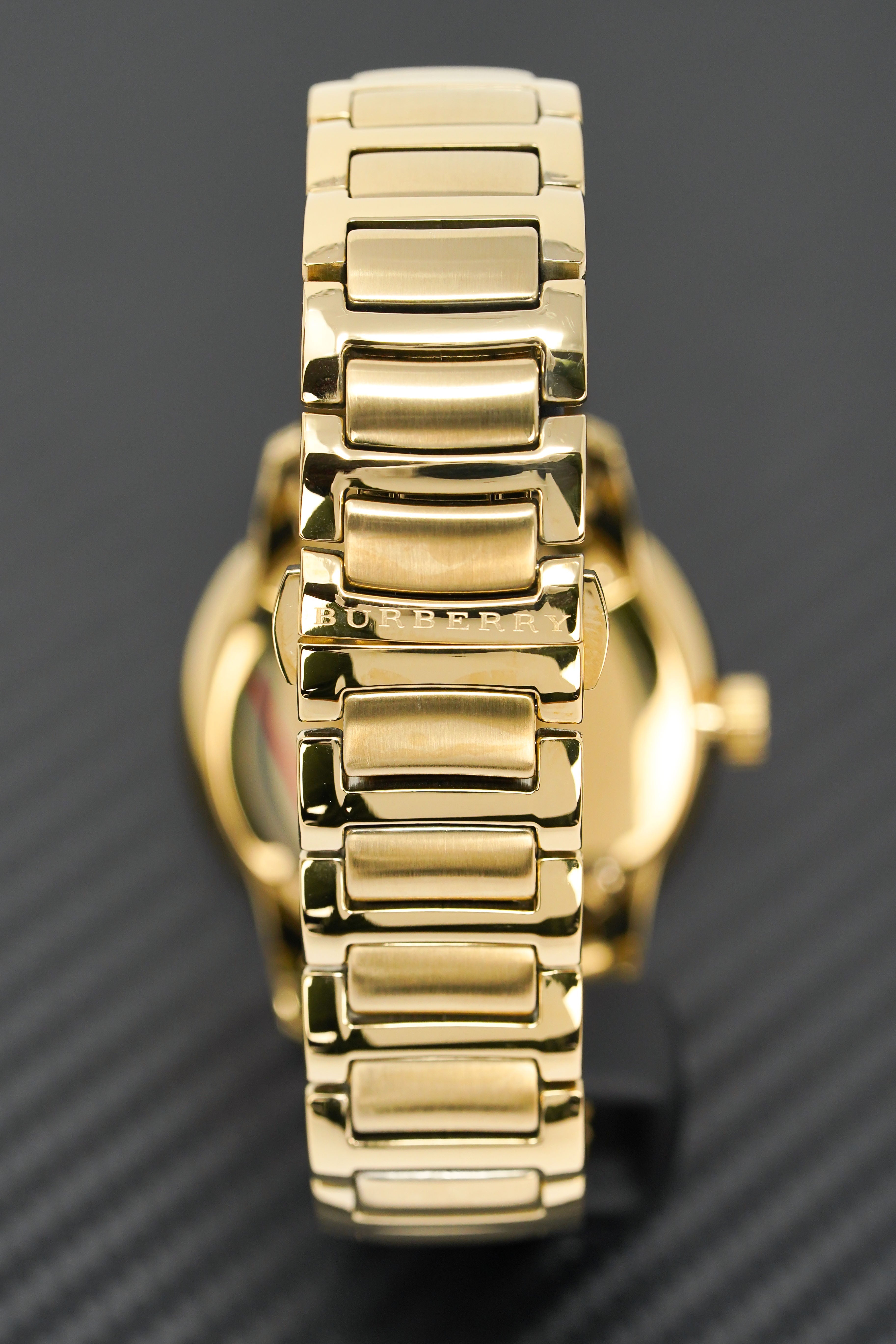 Burberry Men's Watch The Classic 40mm Yellow Gold BU10006